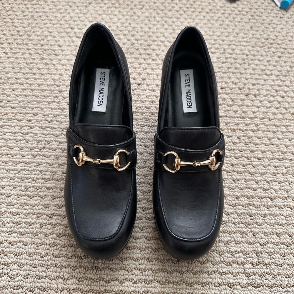 Steve Madden Black heel Loafers